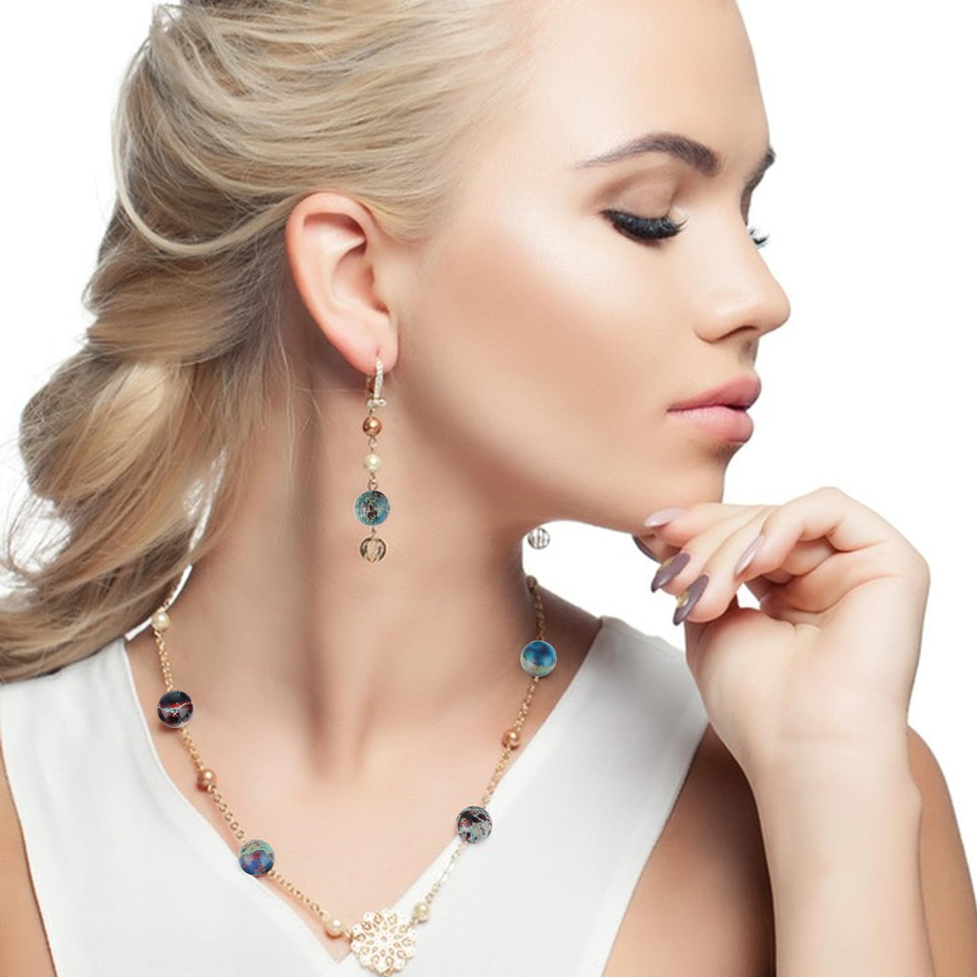 Bracelets made of natural stone beads with your own hands