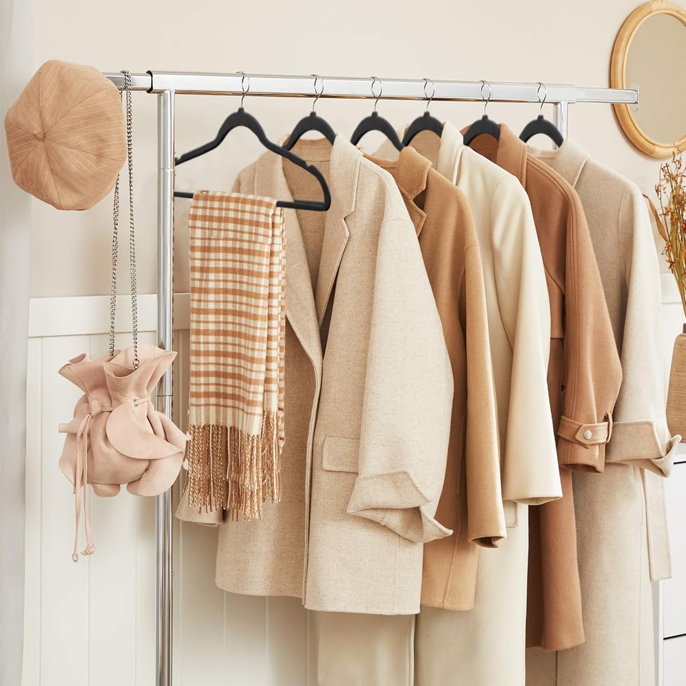 36-Pack velvet Hangers