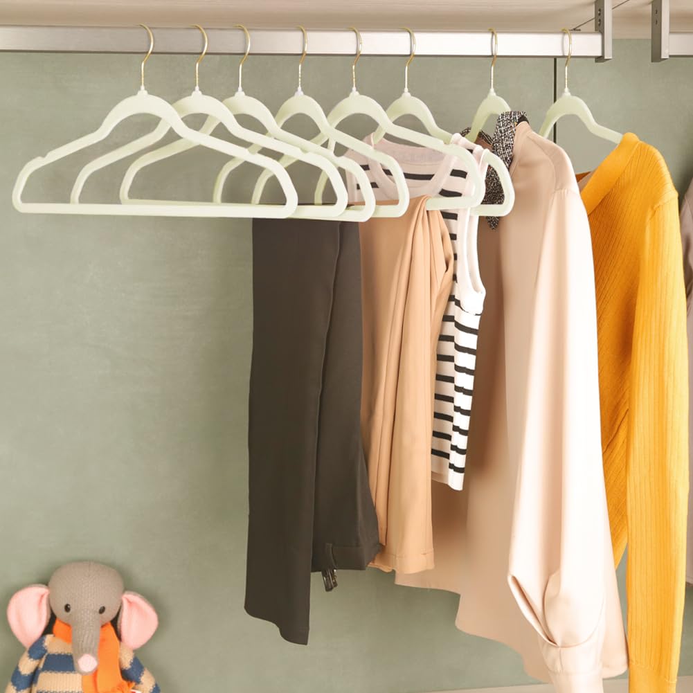 22-Pack velvet Hangers