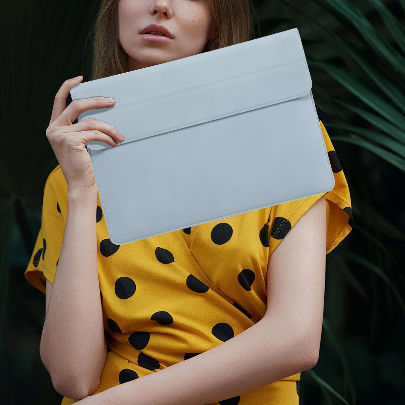 Laptop sleeve Laptop sleeve with stand function