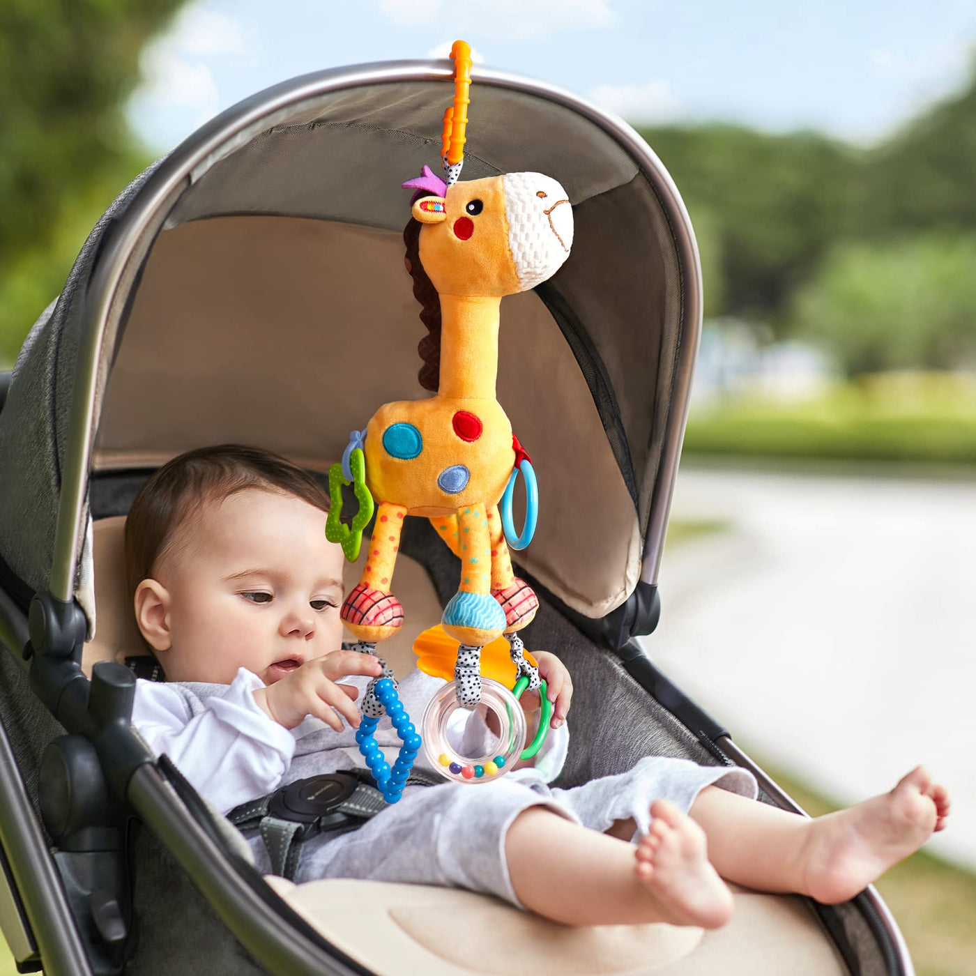 Giraffe Hanging Rattle Toy, Baby Kinderwagen Spielzeug mit Windspiel, Autositz Krippe Plüschtier Aktivität