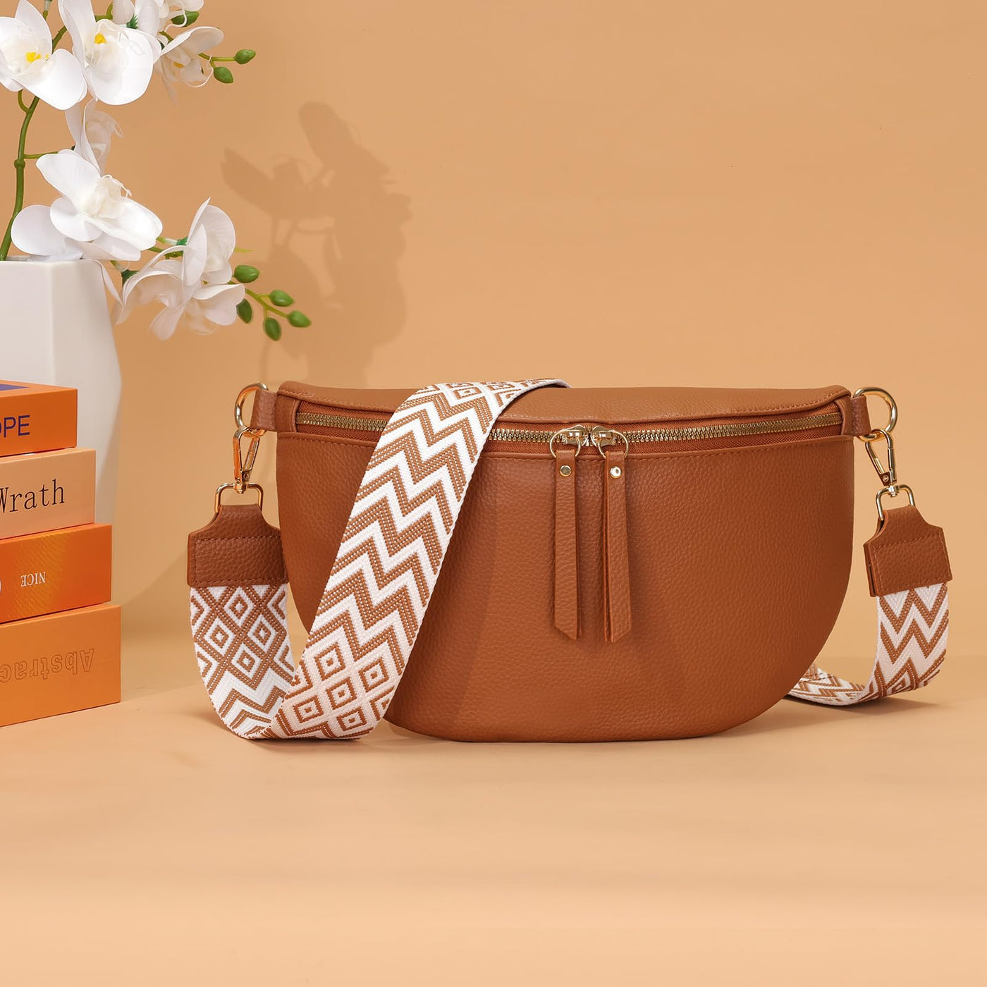 Large fanny pack vegan leather shoulder bag crossbody bag stylish belt bag with wide strap