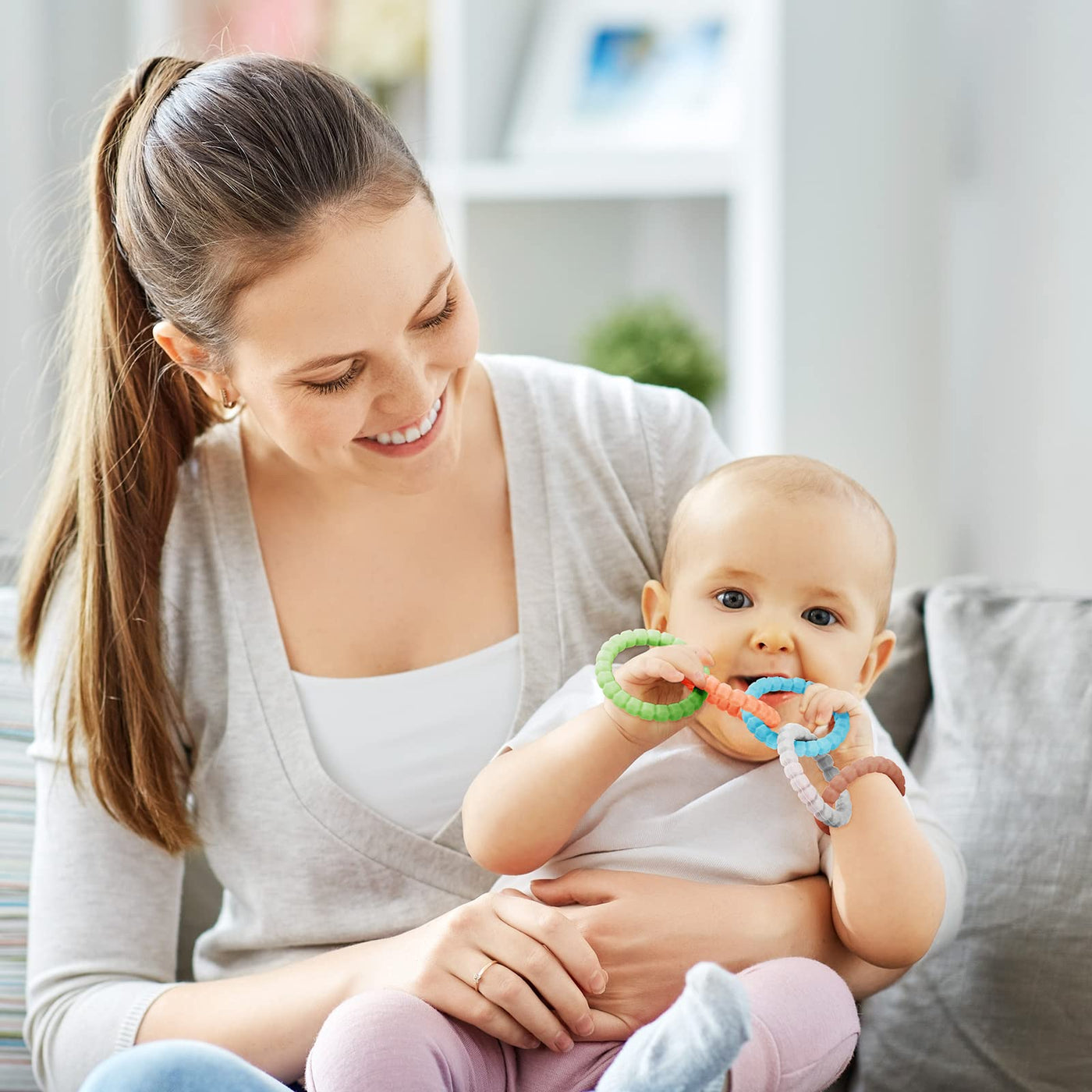 Silicone teething ring baby, teething nursing accessories babies toddlers