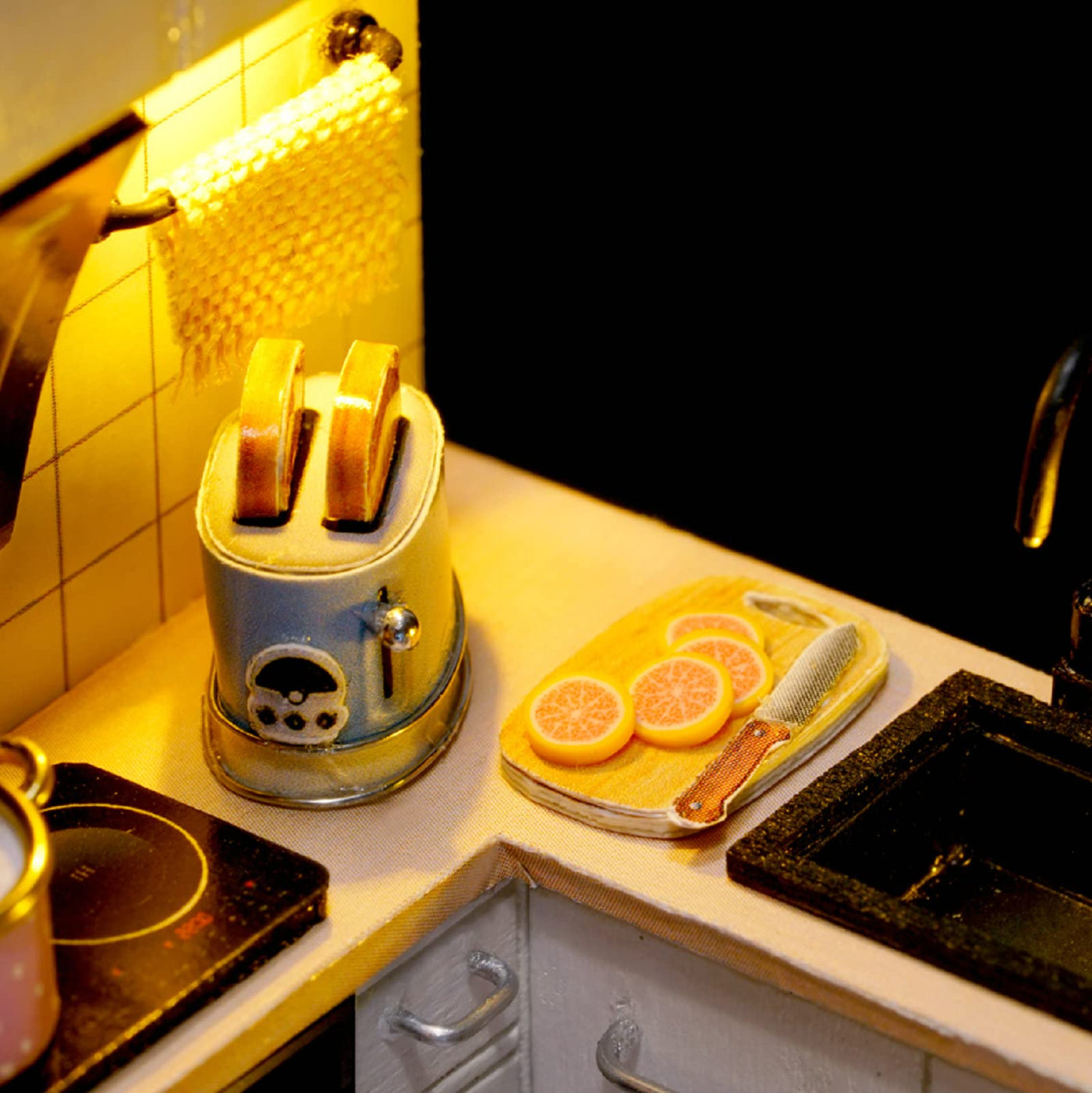 Maison de Poupée Miniature DIY pour les débutants à la Construction, Maison de Poupée Miniature à Construire Soi-même, Kit de Maisons Miniatures avec Outils, Ensemble d'artisanat Maison en Bois, Cuisine