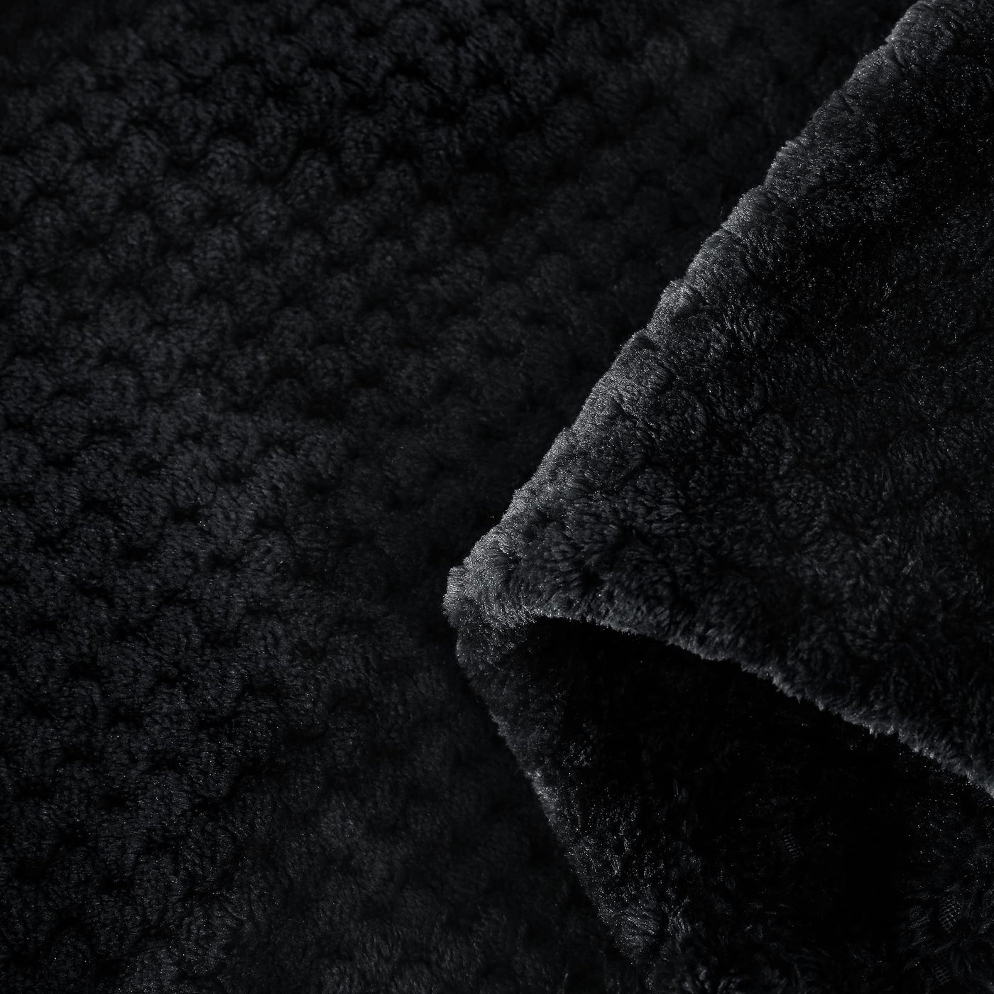 Cuddly blanket Super soft and warm fleece blanket for sofa, couch and bed with waffle pattern, cozy & comfortable blanket