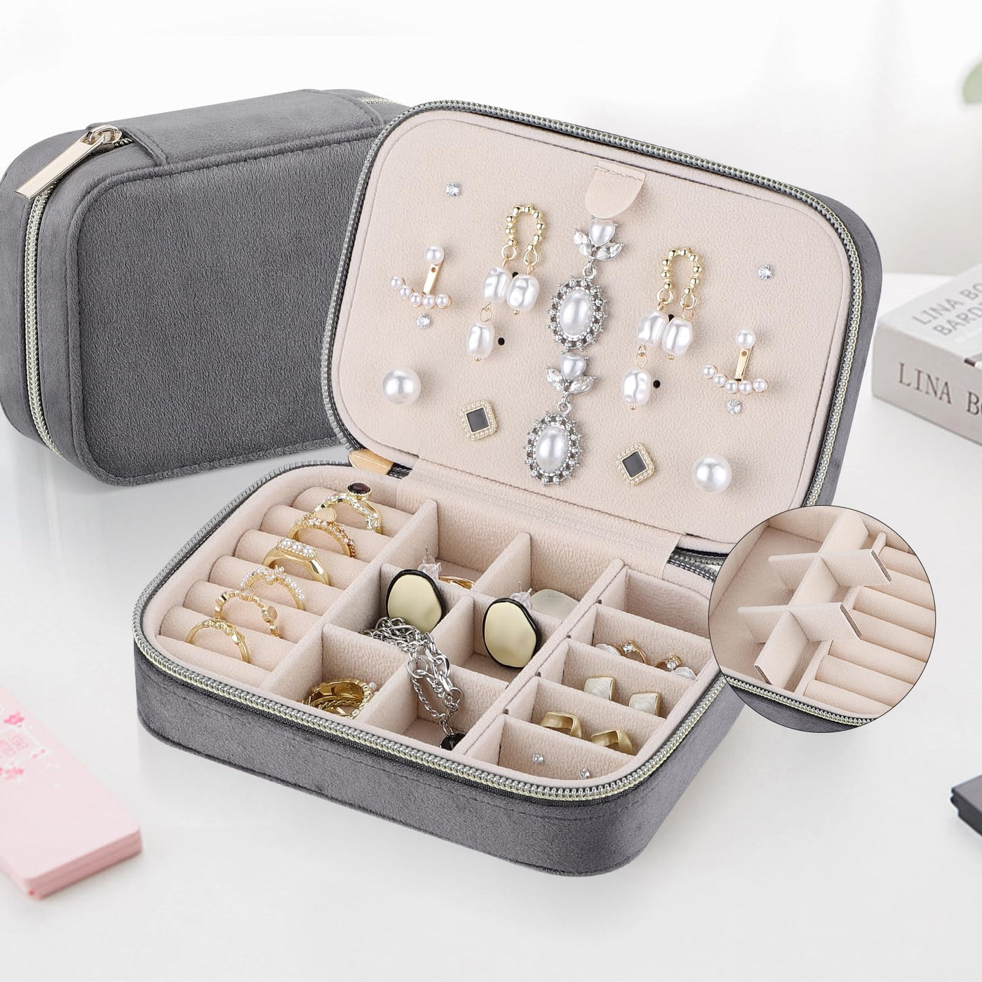 Jewelry Box Travel Small Velvet Jewelry Storage Portable Jewelry Case with Zipper