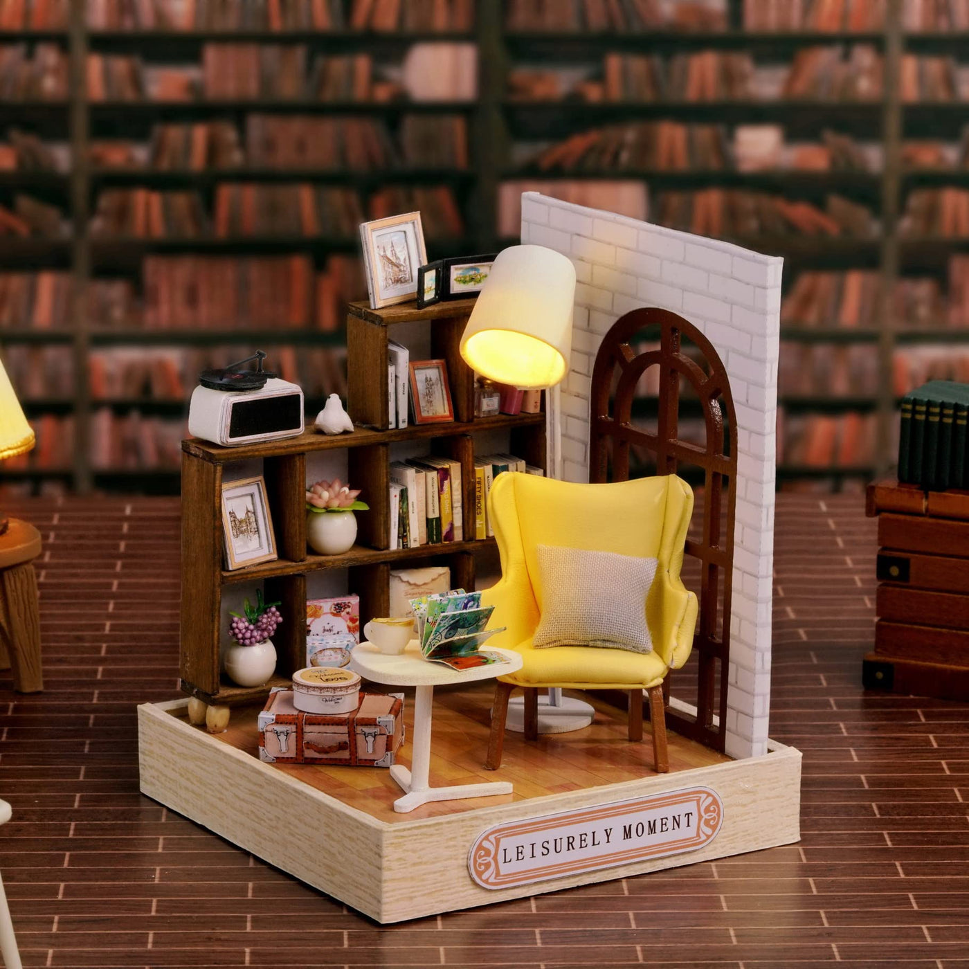 Doll's house miniature house for beginners to build, miniature doll's house to build yourself, miniature houses kit