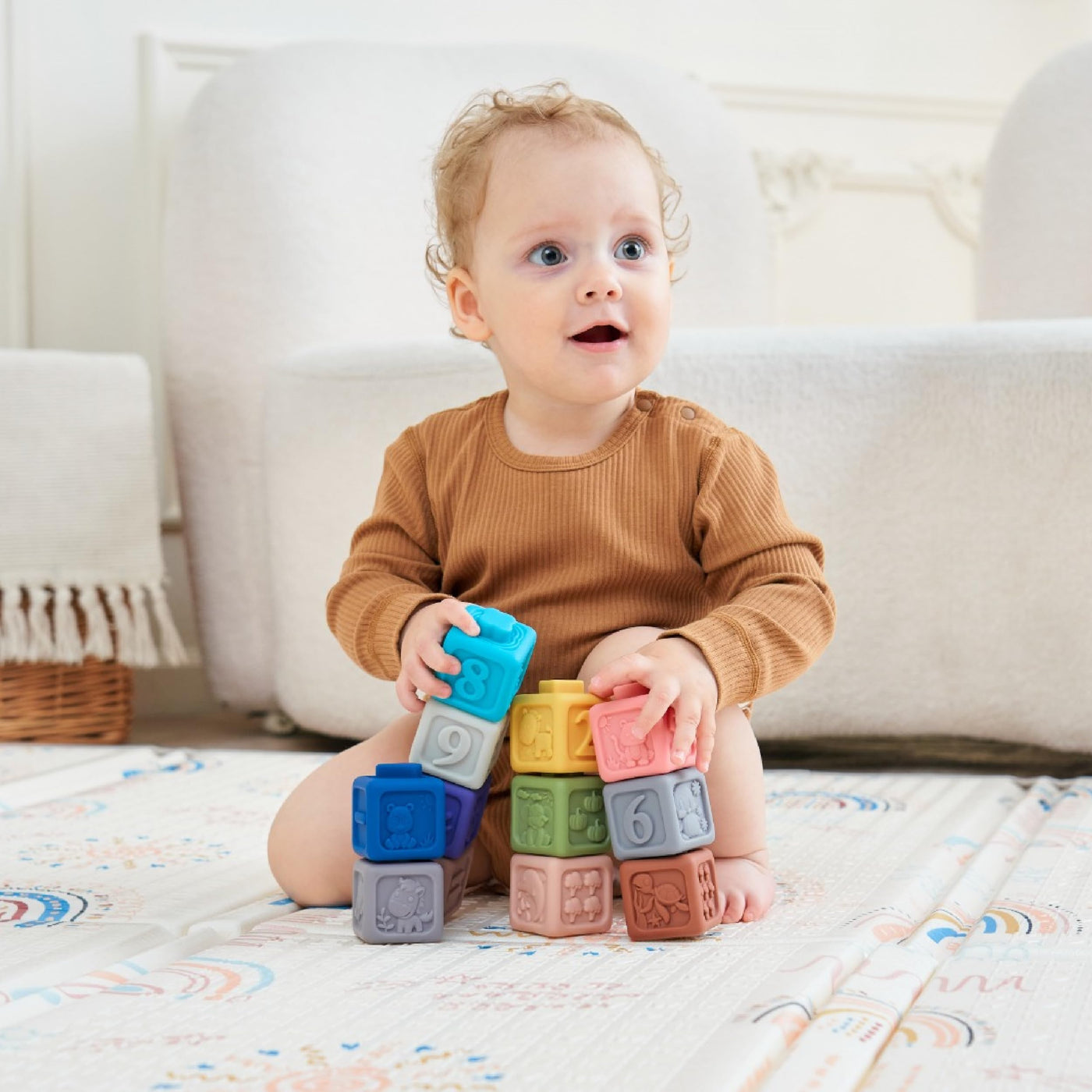 Jouets pour bébés et enfants en silicone - 12 cubes d'activités sensorielles - développement précoce et dentition