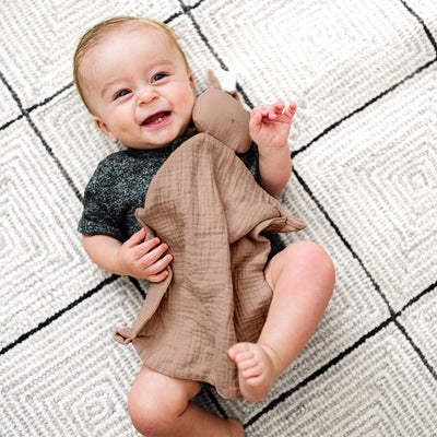 Doudou lapin pour bébé - Doudou en mousseline de soie comme cadeau de naissance /doudou bébé/ doudou bébé