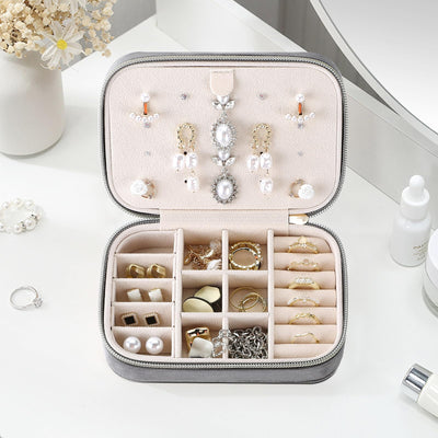 Jewelry Box Travel Small Velvet Jewelry Storage Portable Jewelry Case with Zipper