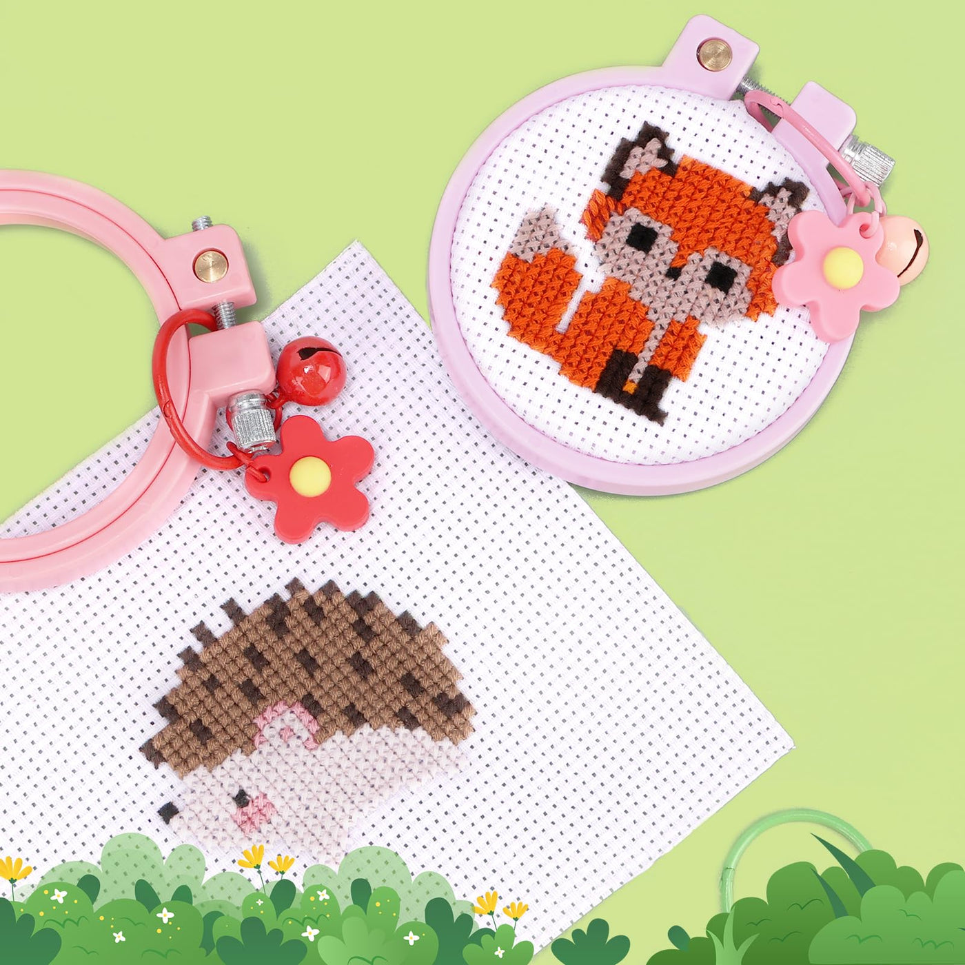 Set de 6 pièces de point de croix pour enfants, sets de broderie avec des motifs d'animaux de la forêt, set de travaux d'aiguille pour enfants avec instructions pour des porte-clés DIY