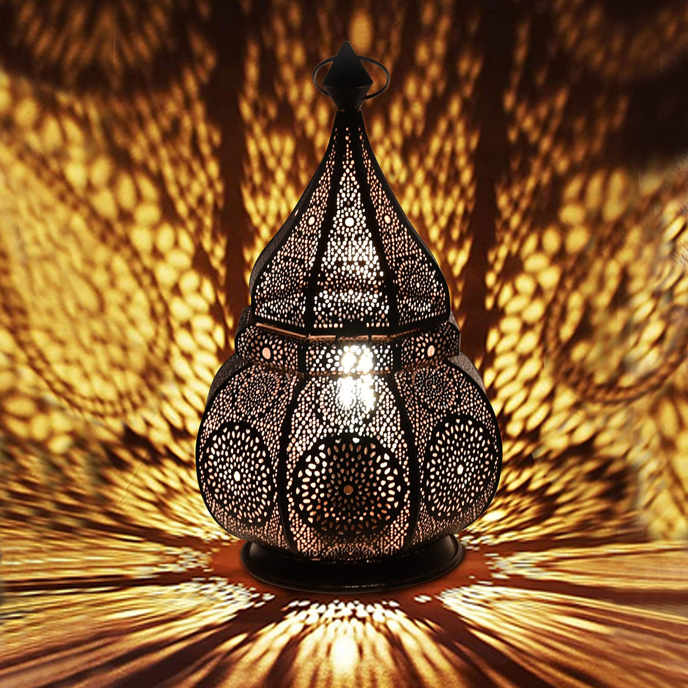 Oriental lamp for candles, lamp holders and LED fairy lights Moroccan lantern