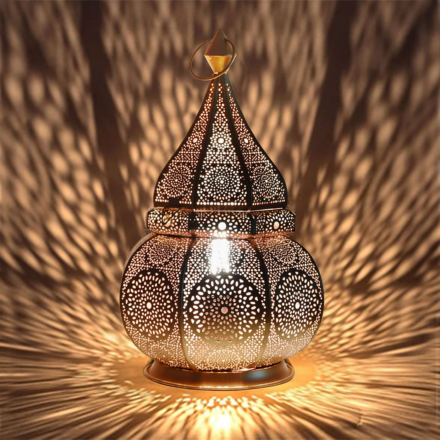 Oriental lamp for candles, lamp holders and LED fairy lights Moroccan lantern