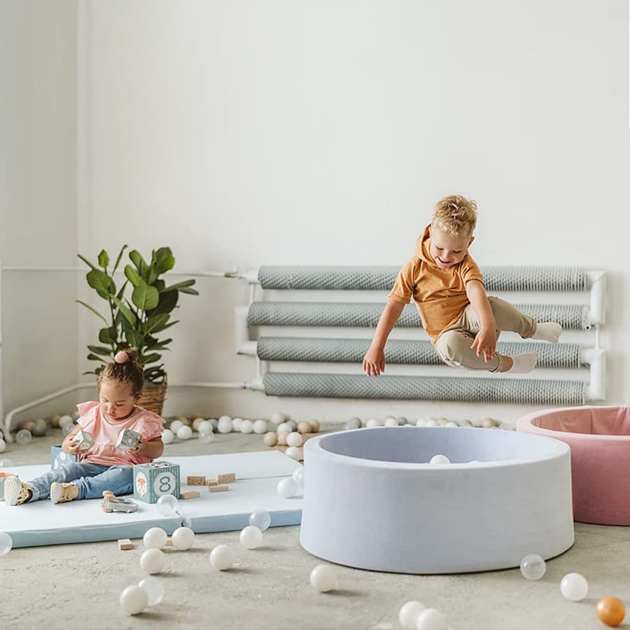 Large soft ball pits with balls