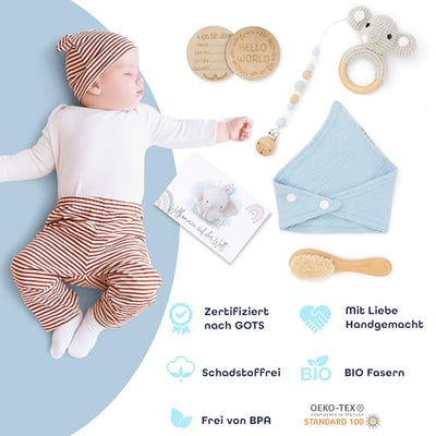 Cadeau bébé garçon [6 pièces] pour nouveau-né | jouet fait à la main, tissu de rot, carte d’étape, hochet, brosse | cadeau de naissance, baby shower 