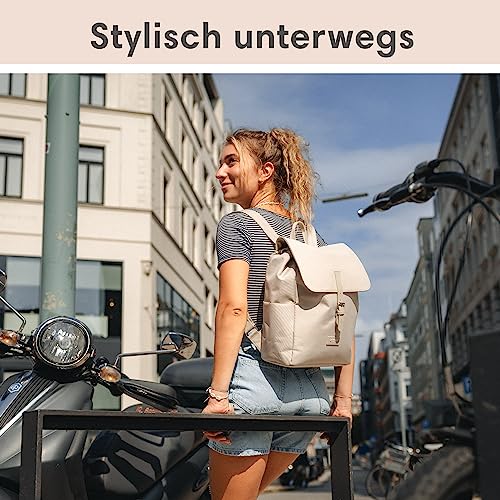 Backpack Small Beige Pattern - Ida - Small backpack for leisure, university or city - With laptop compartment (up to 13 inches) - Elegant & Sustainable - Water repellent